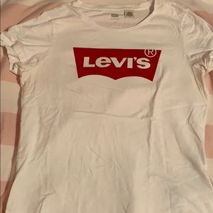levi’s top